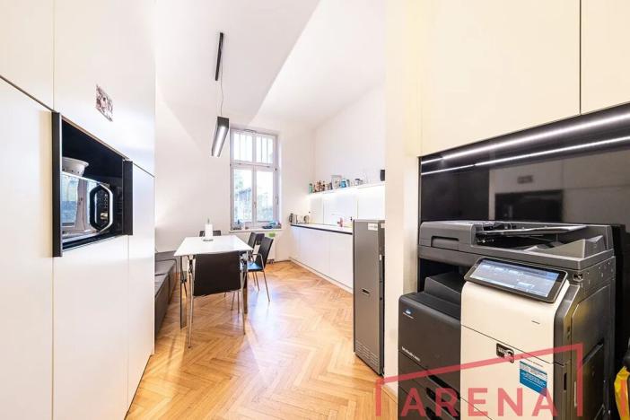 Pronájem kanceláře, Brno, Hlinky, 782 m2