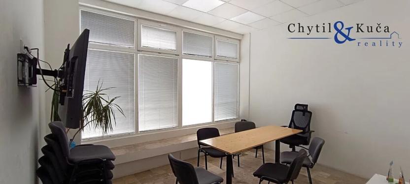 Pronájem obchodního prostoru, Přerov, Škodova, 351 m2