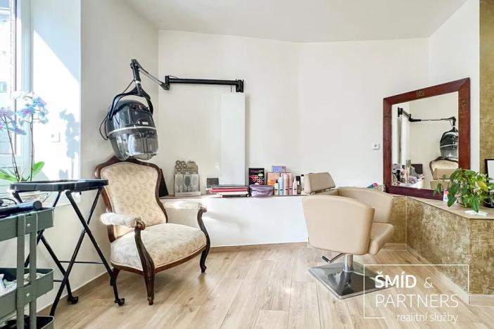 Prodej obchodního prostoru, Poděbrady, Hakenova, 40 m2