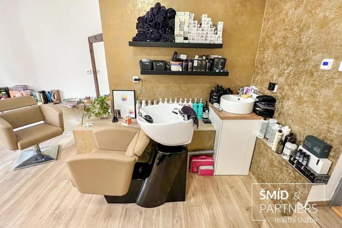 Prodej obchodního prostoru, Poděbrady, Hakenova, 40 m2