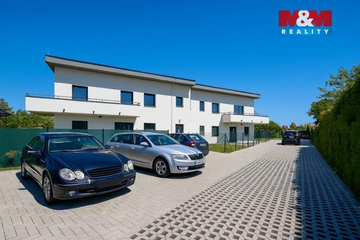 Prodej bytu 1+kk, Ostrov, Sukova, 23 m2