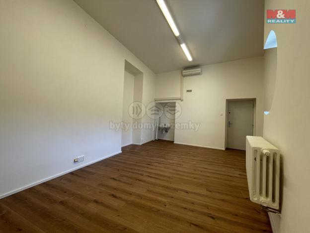 Pronájem kanceláře, Praha - Vinohrady, náměstí Míru, 54 m2