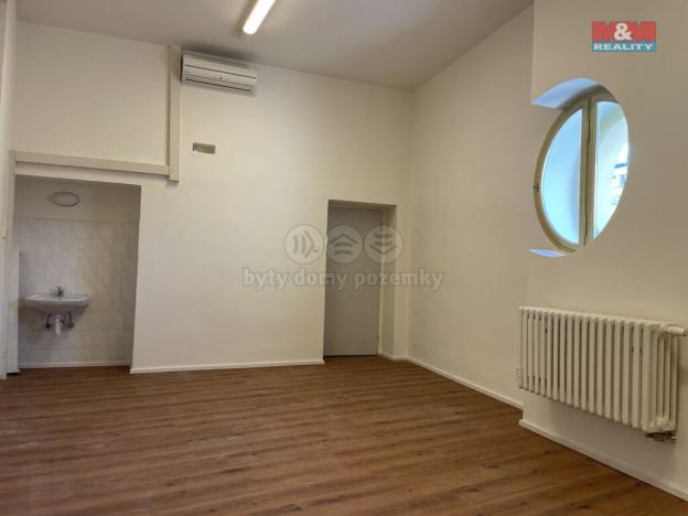 Pronájem kanceláře, Praha - Vinohrady, náměstí Míru, 54 m2