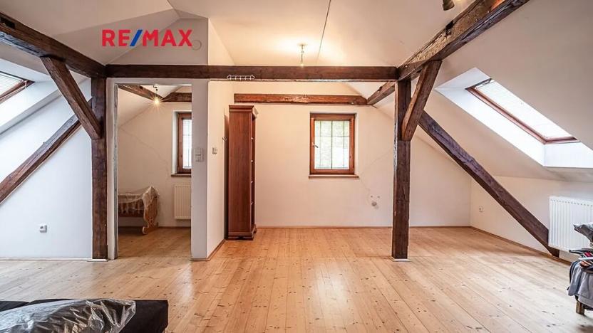 Prodej rodinného domu, Cvikov, Komenského, 298 m2