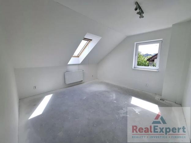 Prodej rodinného domu, Postřižín, Duhová, 149 m2