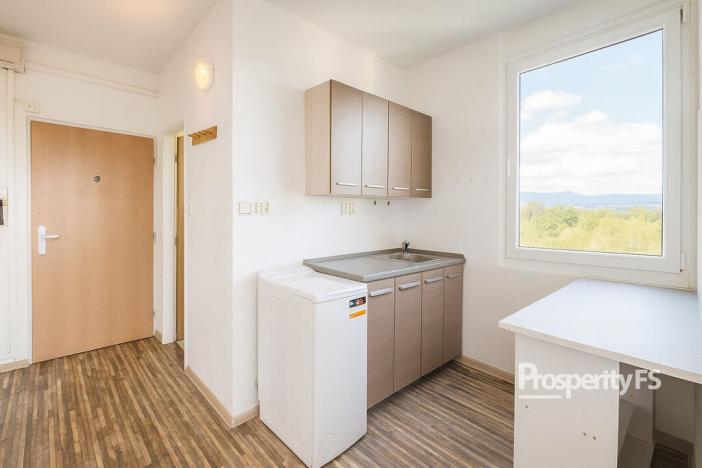 Pronájem bytu 1+kk, Česká Lípa, Železničářská, 27 m2