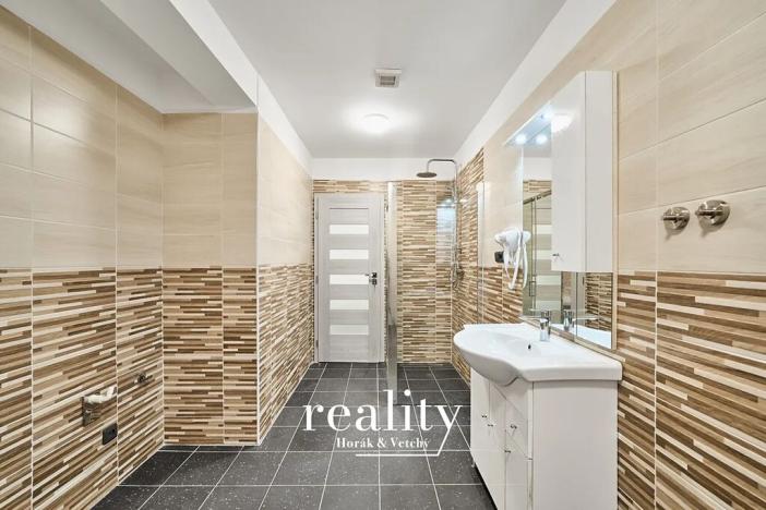 Prodej bytu 2+kk, Dešná, 49 m2