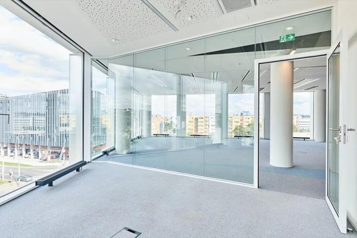 Pronájem kanceláře, Praha - Holešovice, Plynární, 443 m2