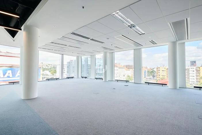 Pronájem kanceláře, Praha - Holešovice, Plynární, 547 m2