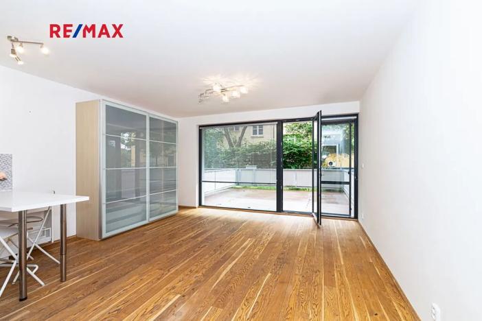 Pronájem bytu 1+kk, Praha - Libeň, Primátorská, 38 m2