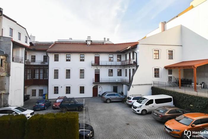 Prodej činžovního domu, Olomouc, Dolní náměstí, 1450 m2
