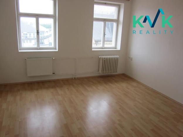 Pronájem bytu 1+kk, Karlovy Vary, Krále Jiřího, 22 m2