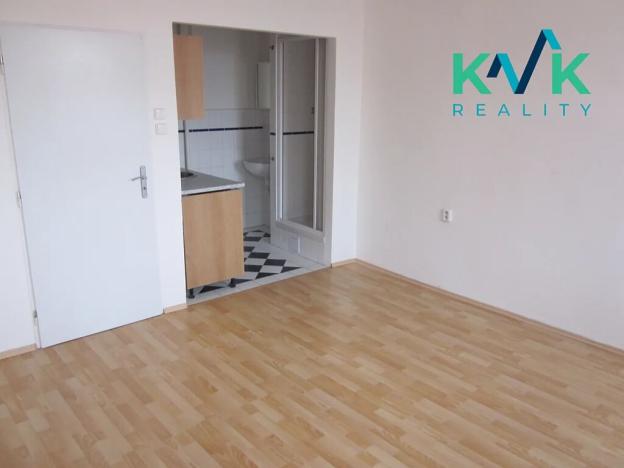 Pronájem bytu 1+kk, Karlovy Vary, Krále Jiřího, 22 m2