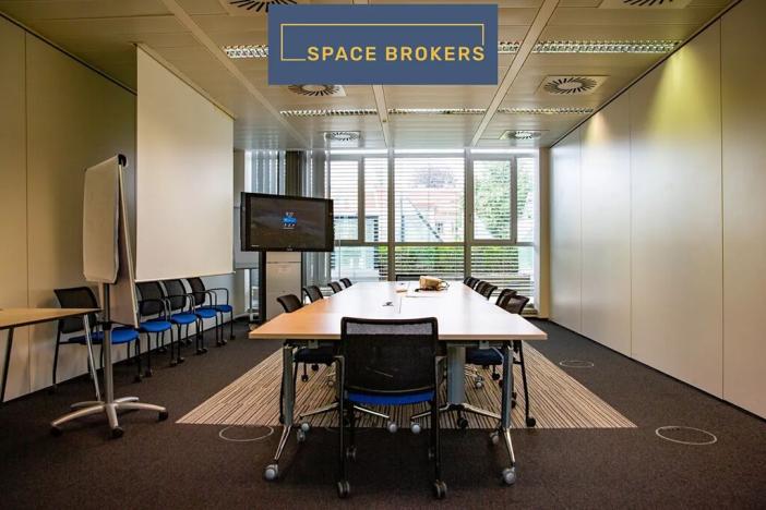 Pronájem kanceláře, Praha - Dejvice, Evropská, 1000 m2