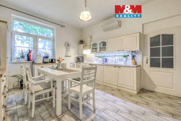 Prodej rodinného domu, Zahrádka, 300 m2