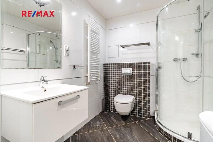 Pronájem bytu 1+kk, Praha - Žižkov, Olšanská, 37 m2