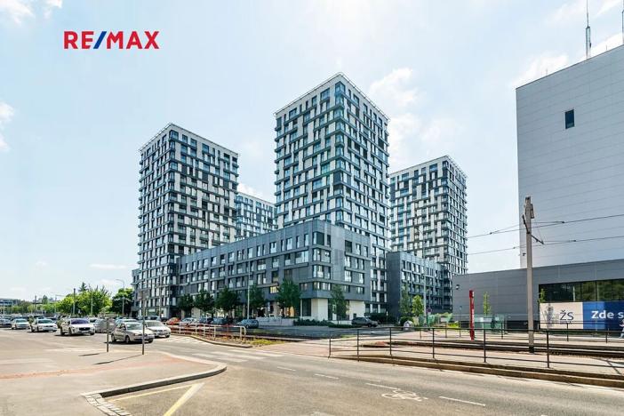 Pronájem bytu 1+kk, Praha - Žižkov, Olšanská, 37 m2