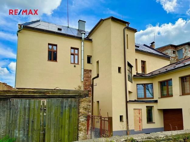 Prodej činžovního domu, Hlinsko, Poděbradovo náměstí, 333 m2