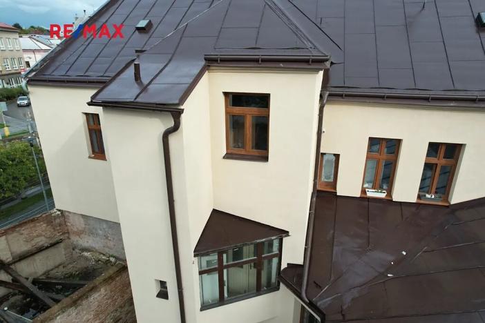 Prodej činžovního domu, Hlinsko, Poděbradovo náměstí, 333 m2