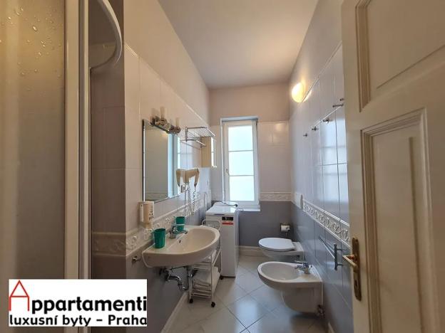 Pronájem bytu 2+kk, Praha - Nové Město, Truhlářská, 52 m2