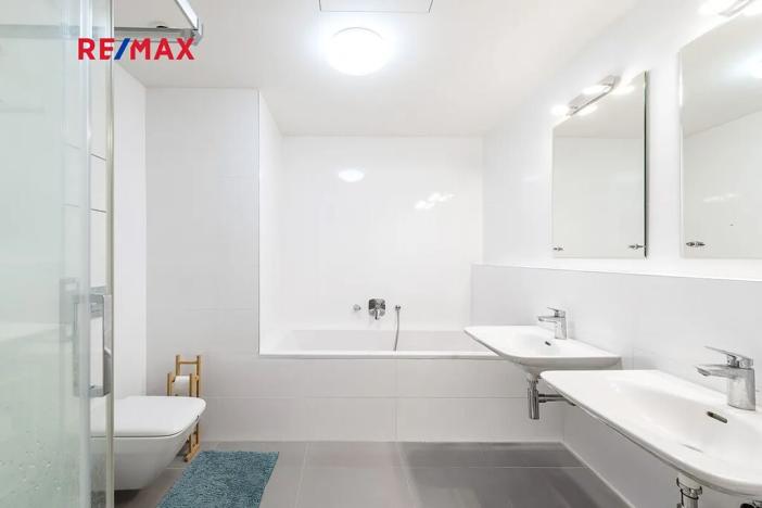 Prodej bytu 3+kk, Praha - Holešovice, Sanderova, 104 m2