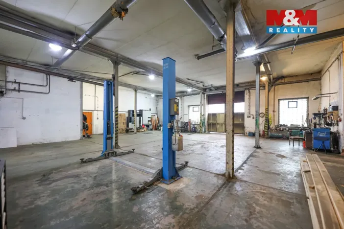 Prodej výrobních prostor, Černošín, 1100 m2