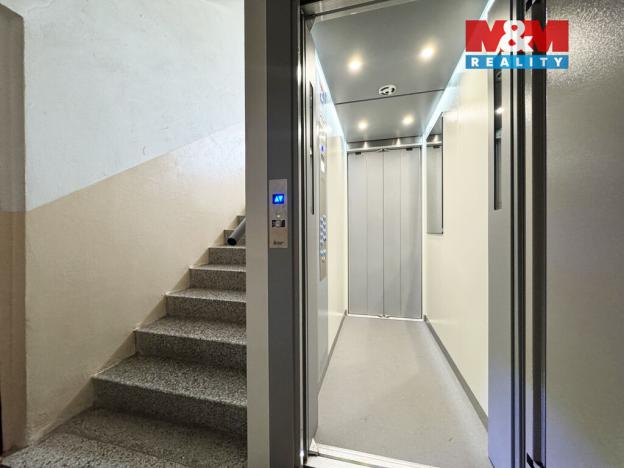 Pronájem bytu 1+1, Horní Slavkov, Školní, 36 m2