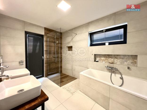 Pronájem rodinného domu, Holasovice - Loděnice, 110 m2