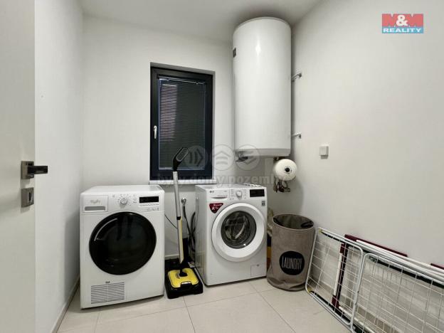 Pronájem rodinného domu, Holasovice - Loděnice, 110 m2