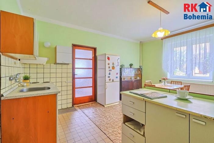 Prodej rodinného domu, Semice, 142 m2