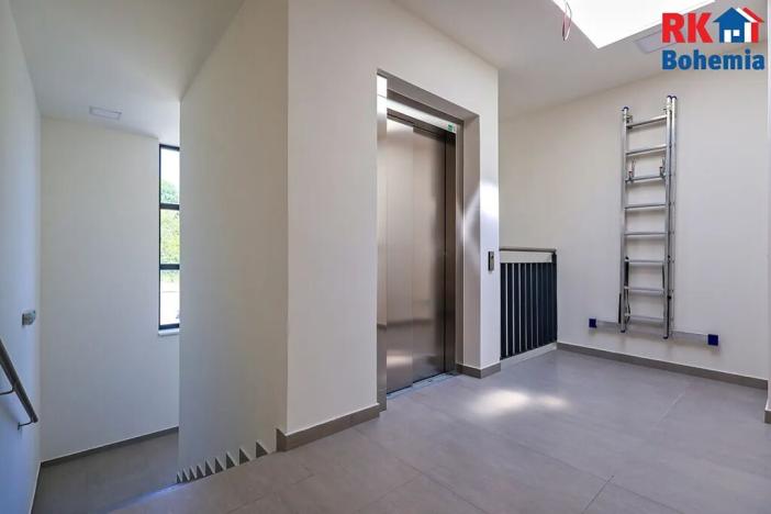 Prodej bytu 3+kk, Doubravčice, Ve svahu, 71 m2