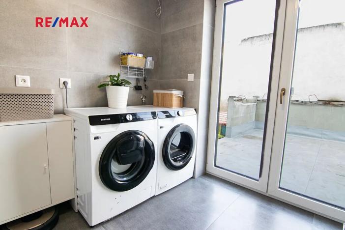 Prodej rodinného domu, Praha - Ďáblice, Na terase, 191 m2