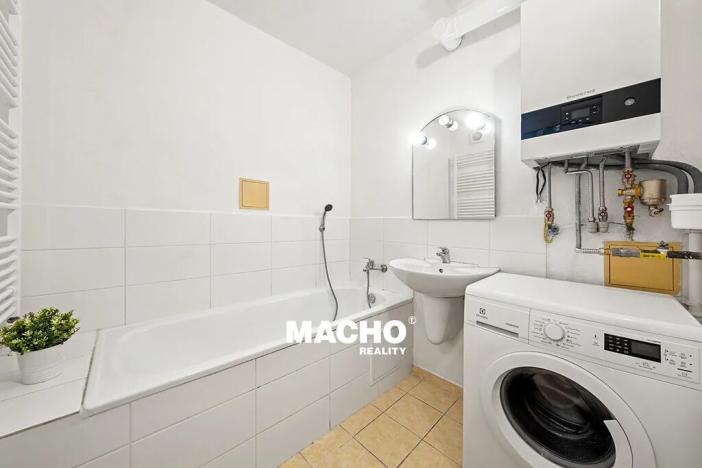 Pronájem bytu 2+1, Praha - Michle, Na dědinách, 50 m2