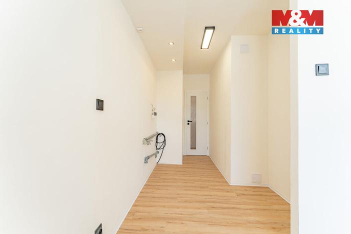 Prodej bytu 3+1, Praha - Bohnice, Poznaňská, 74 m2