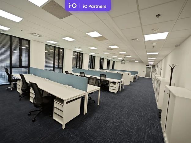 Pronájem kanceláře, Praha - Karlín, Rohanské nábřeží, 300 m2