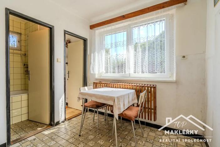 Prodej rodinného domu, Radim, 213 m2