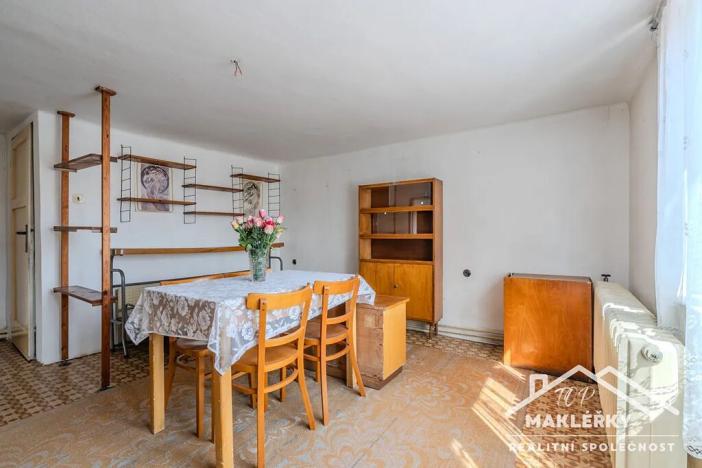 Prodej rodinného domu, Radim, 213 m2