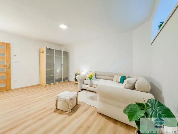 Pronájem bytu 2+1, Boskovice, Velenova, 49 m2