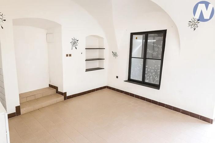 Pronájem obchodního prostoru, Husinec, Jeronýmova, 20 m2