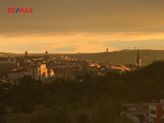 Prodej bytu 5+kk, Praha - Žižkov, Ke kapslovně, 147 m2