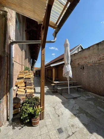 Prodej restaurace, Rakvice, Dolní, 400 m2