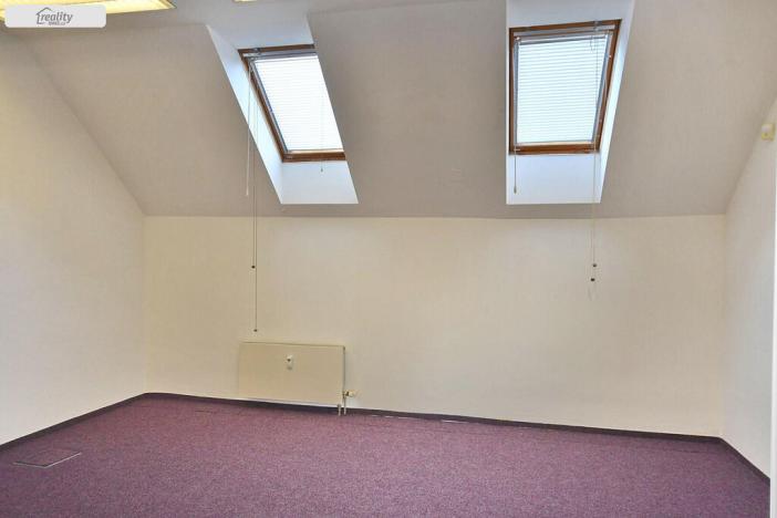 Pronájem kanceláře, Kralupy nad Vltavou, Husova, 22 m2