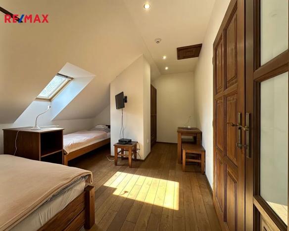 Prodej rodinného domu, Holetín, 800 m2