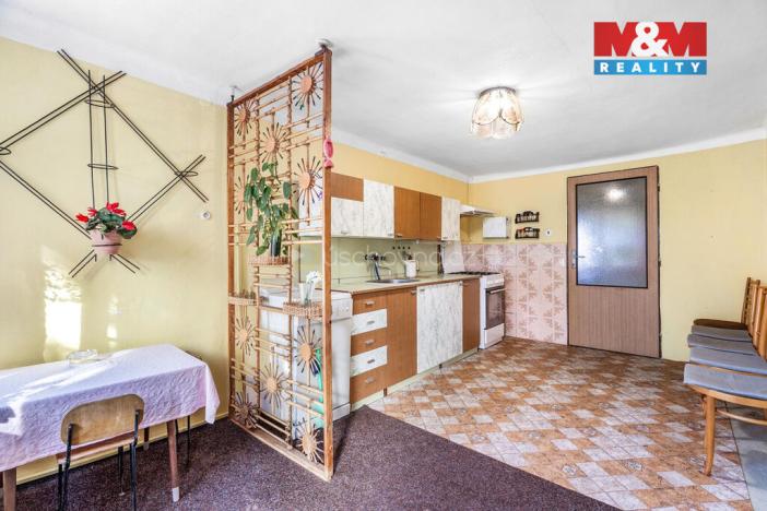 Prodej rodinného domu, Spomyšl, 350 m2