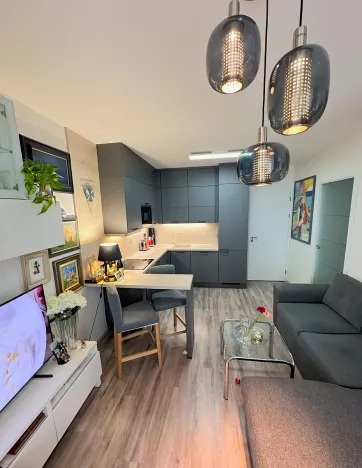 Prodej bytu 2+kk, Praha - Hlubočepy, náměstí Olgy Scheinpflugové, 50 m2