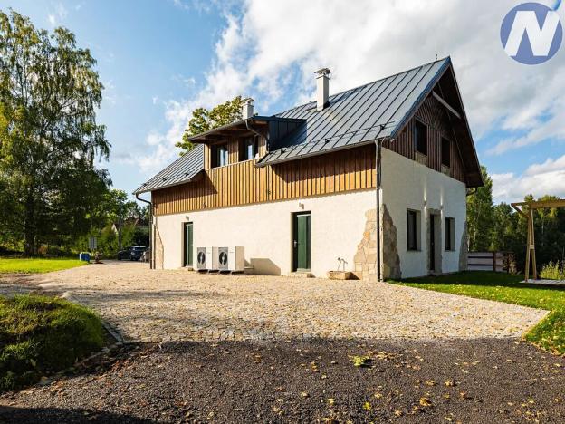 Prodej rodinného domu, Horní Planá, 196 m2