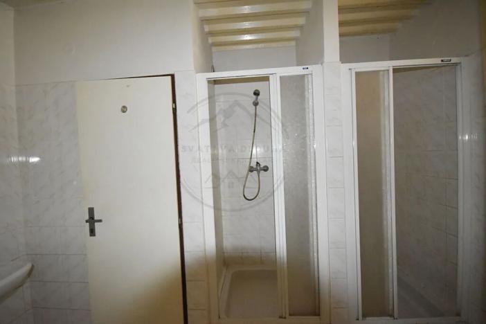 Pronájem výrobních prostor, Česká Ves, Polská, 2190 m2