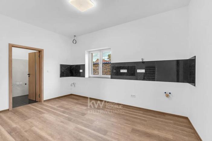 Prodej rodinného domu, Vykáň, 214 m2