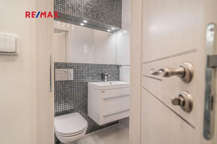 Pronájem bytu 3+kk, Praha - Dejvice, Banskobystrická, 75 m2