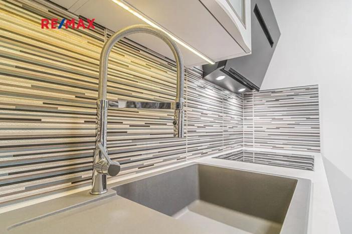 Pronájem bytu 3+kk, Praha - Dejvice, Banskobystrická, 75 m2